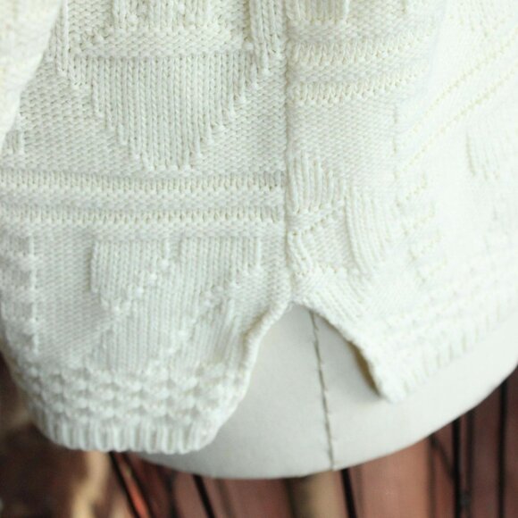 Vintage 1980s 1990s Sweater, Unisex Volup Turning Point White Mock Turtleneck - Picture 9 of 11